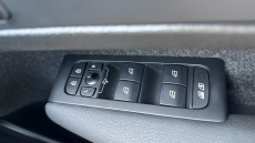 Volvo XC40 2.0 B3P Ultra Dark 5dr Auto Petrol Estate